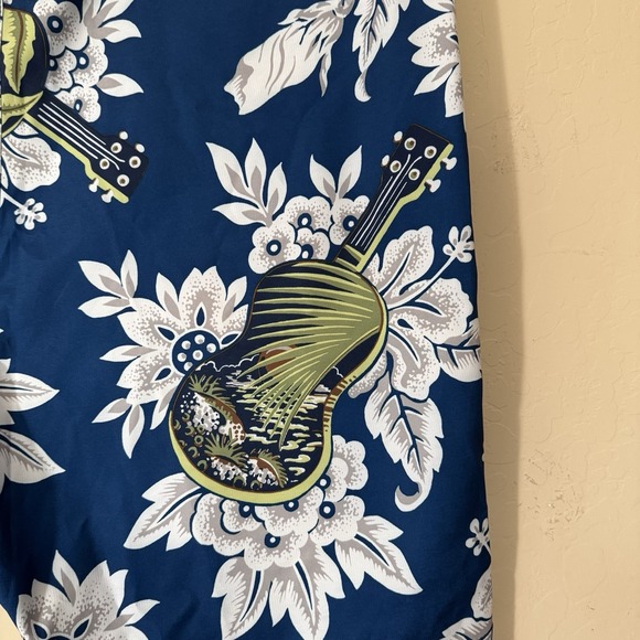 Tommy Bahama Relax Board Swim Shorts Men 40 Floral Beach Surf Hawaiian Trunks - Picture 5 of 6